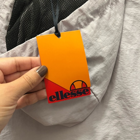 Ellesse women’s jacket - Picture 8 of 8